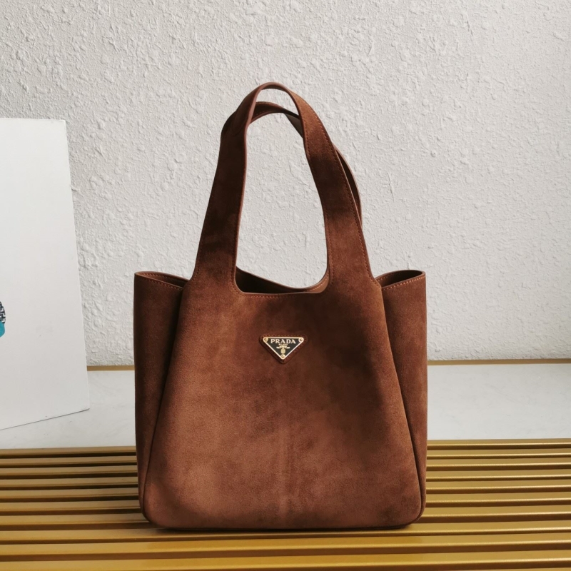 Pra*a shopping bags